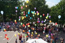 Luftballonaktion beim Sommerfest 2022 der Dominikus Savio Schule Ebern